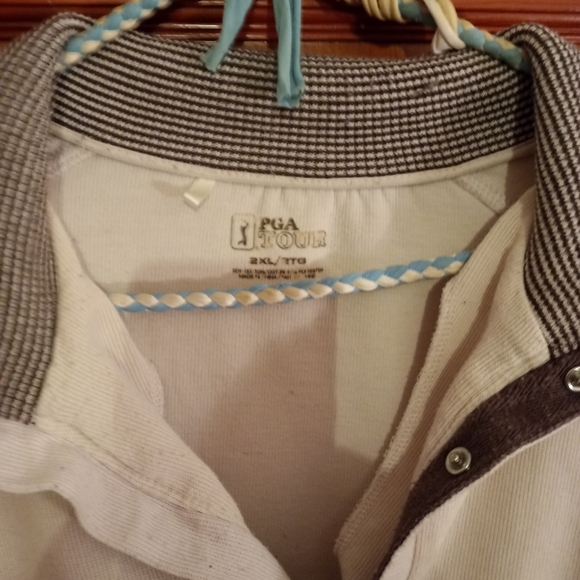 PGA men's sweater - Picture 2 of 3